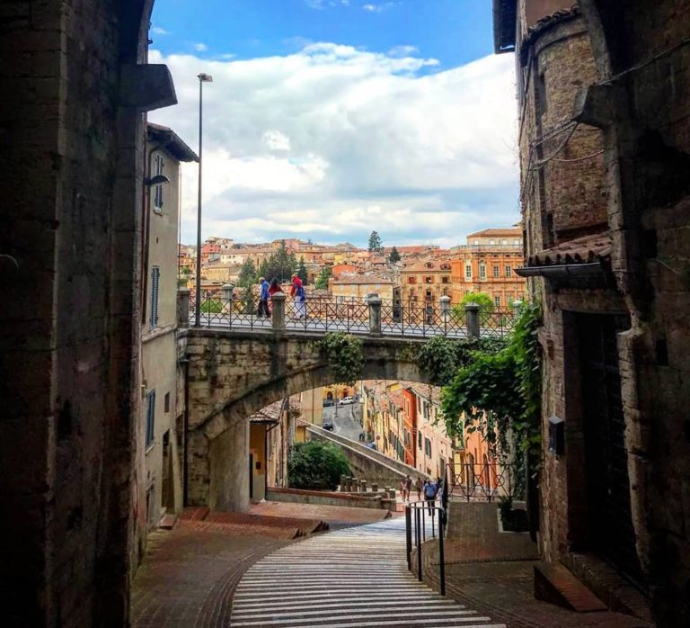 Visitare Perugia In Mezza Giornata Itinerario A Piedi A Prima Vista